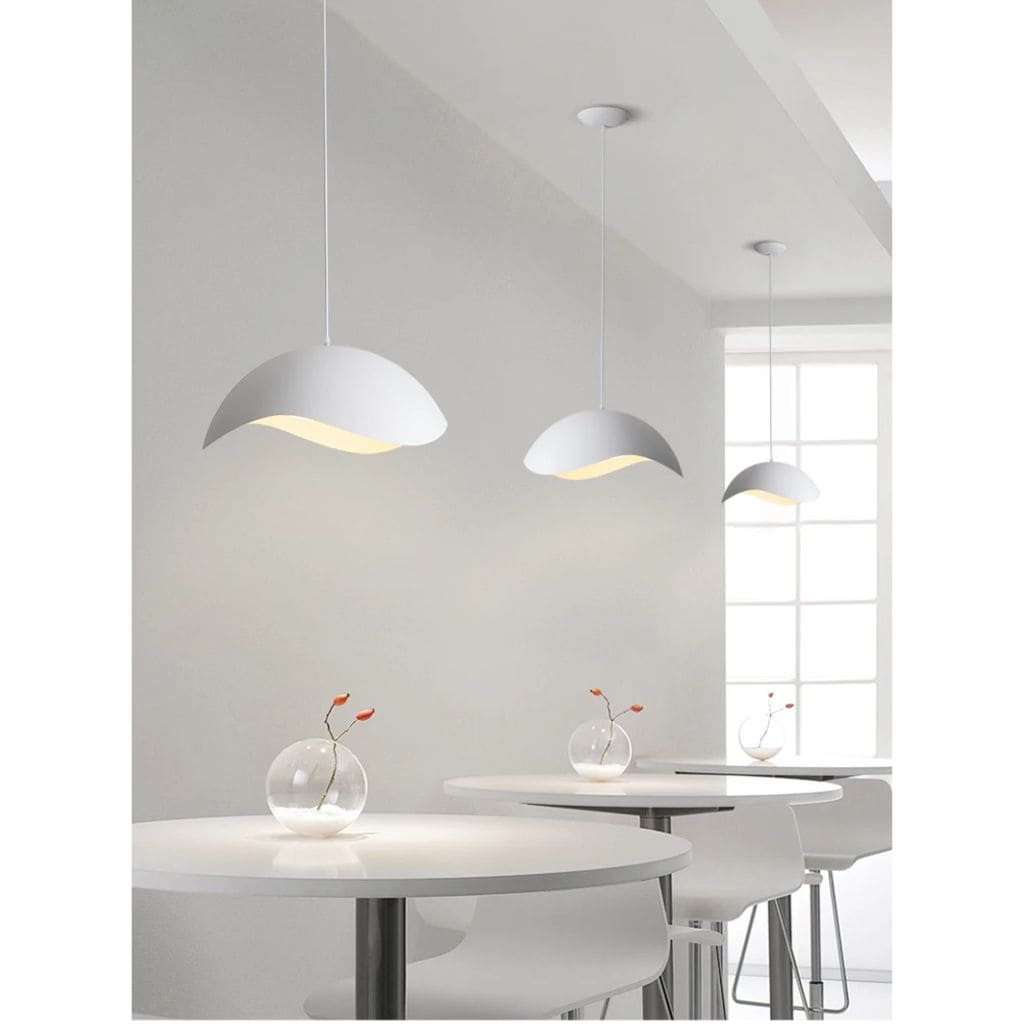 Luminaires Suspendus LED Simples et Épurés